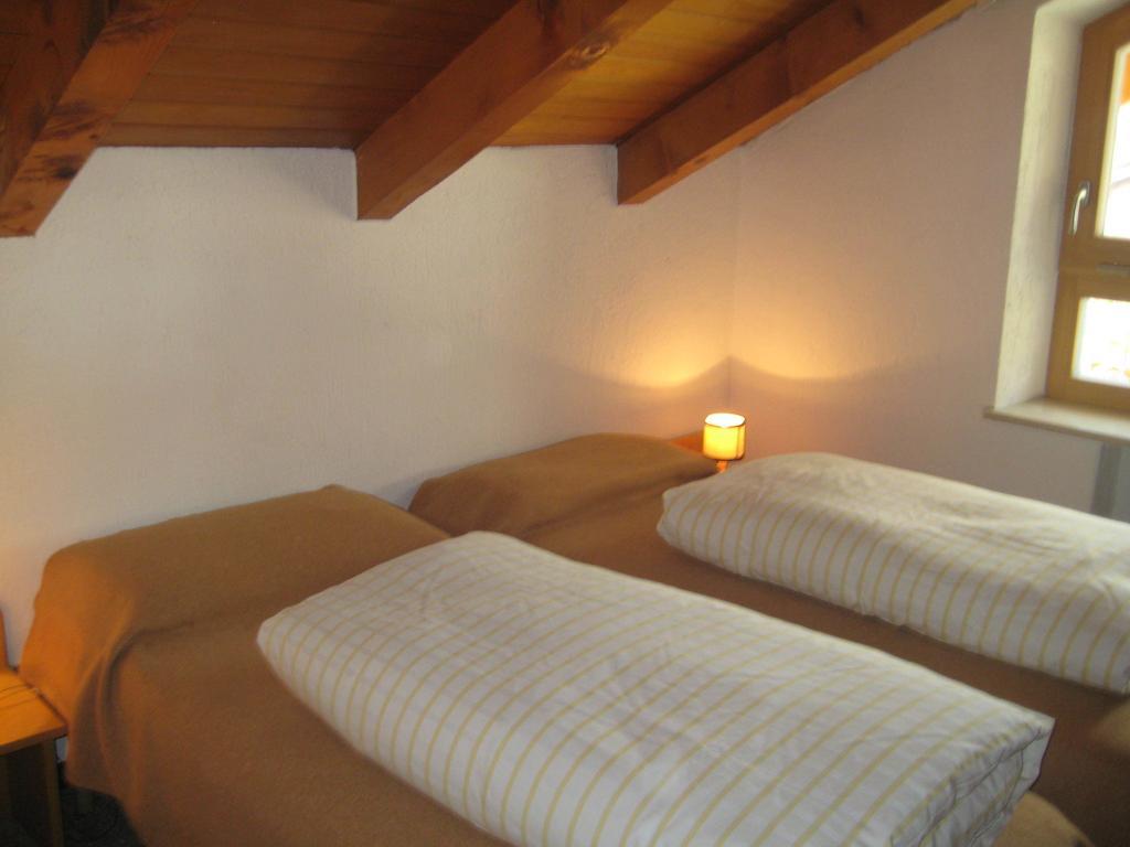 Appartamenti Decrestina Campitello di Fassa Zimmer foto